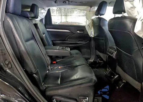 2018 Toyota Highlander Se from USA, damaged, VIN 5TDJZRFH8JS543834